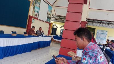 RAKOR SEKDES DI PENDOPO KECAMATAN aYAH